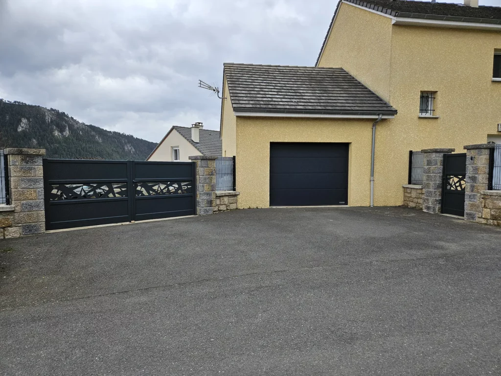 Porte de garage - Alzur